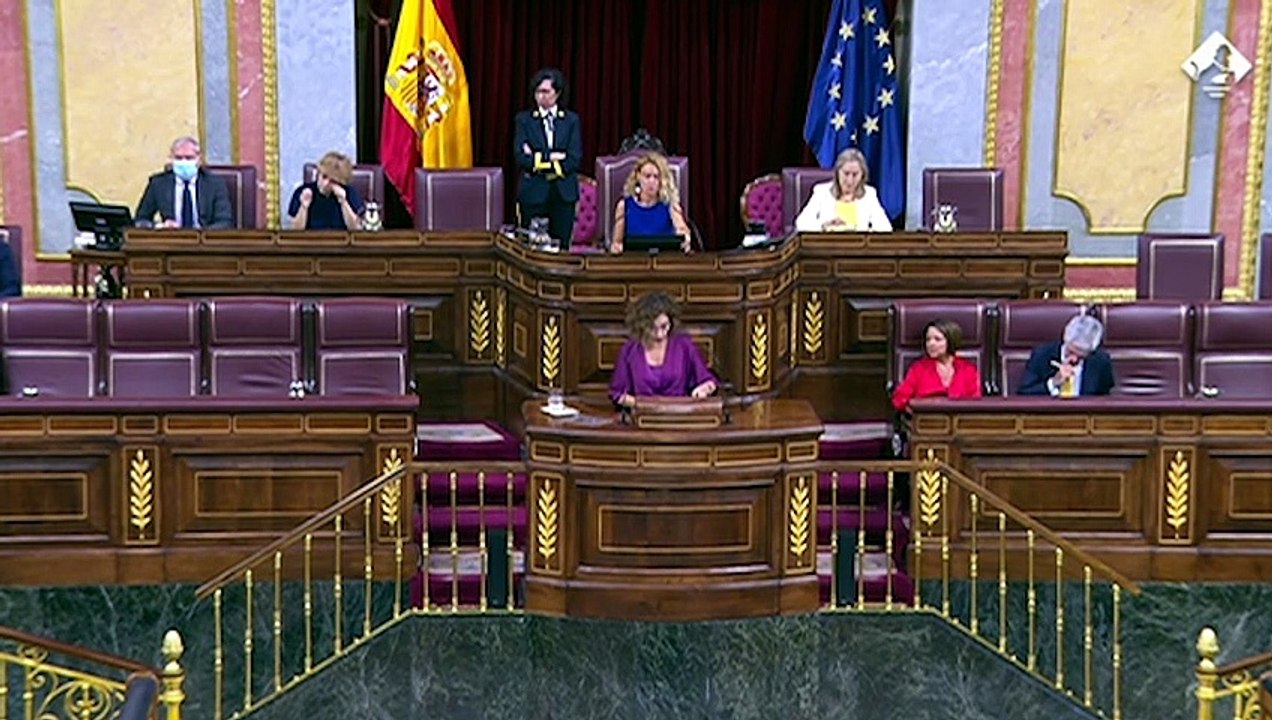 Hacienda trabaja en un impuesto "temporal" para grandes fortunas