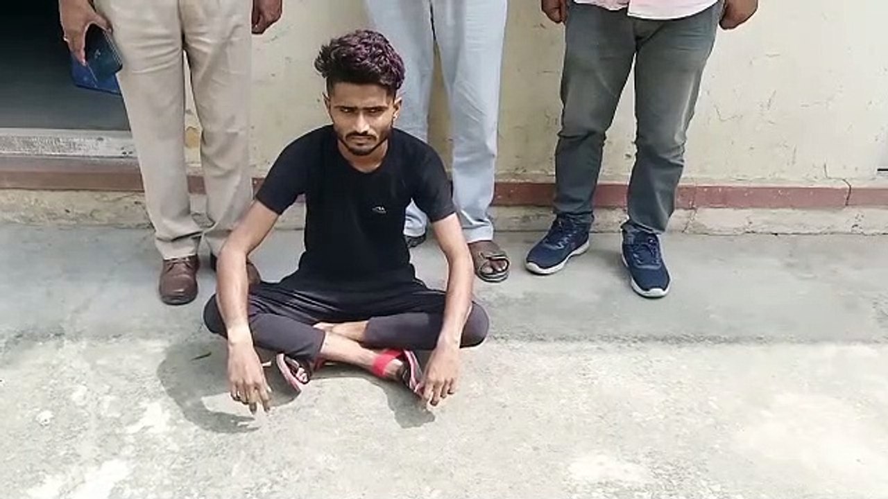 कबाड़ के गोदाम में चौकीदार की हत्या का खुलासा,...