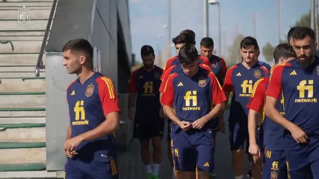 Penúltimo entrenamiento de la selección antes de medirse a Suiza