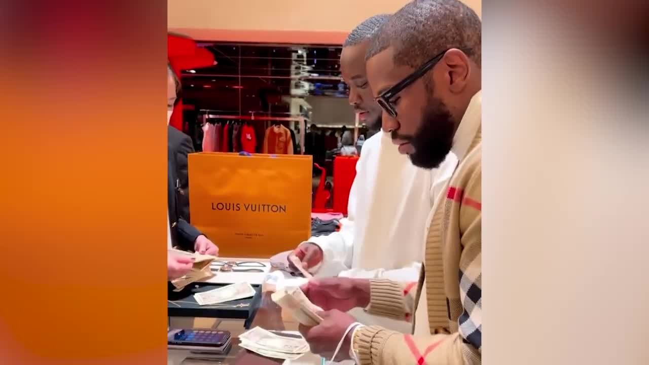 El controvertido vídeo de Mayweather en un Louis Vuitton de Japón que lleva 8M de visitas