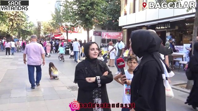 Hayat pahalılığından şikayet ederek Geçinemiyoruz diyen kadın: Erdoğan'ı çok seviyoruz, bize destek çıktı oyumuzu ona vereceğiz