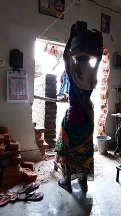 Creative Construction Workers Made From Bricks And Cement in India