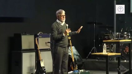 “Brasil nunca será a nação cujo Deus é o Senhor”, declara Yago Martins