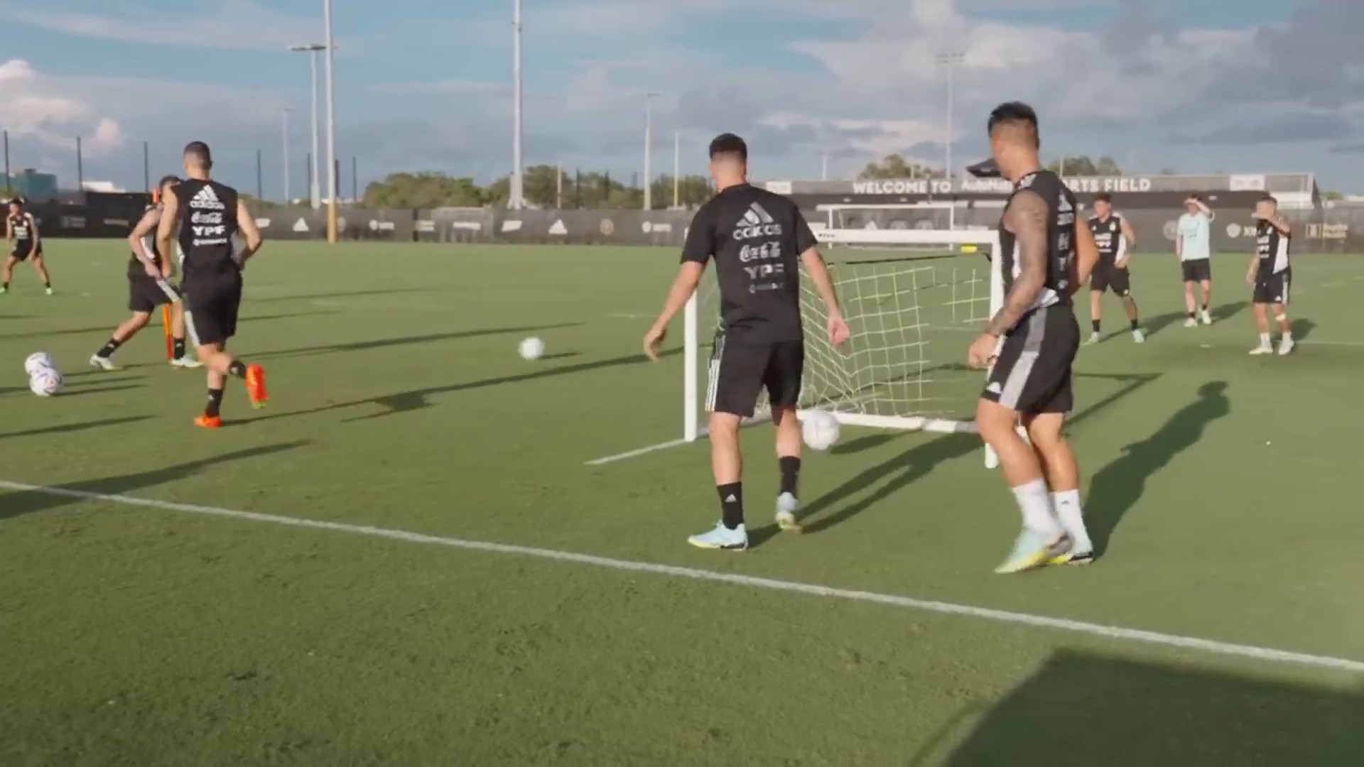Messi y Argentina ya entrenan en Miami