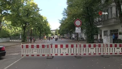Berlin'de 'Dünya Arabasız Günü'nde caddeler trafiğe kapatıldıBoş kalan caddeler çocuklar için oyun alanına dönüştürüldü