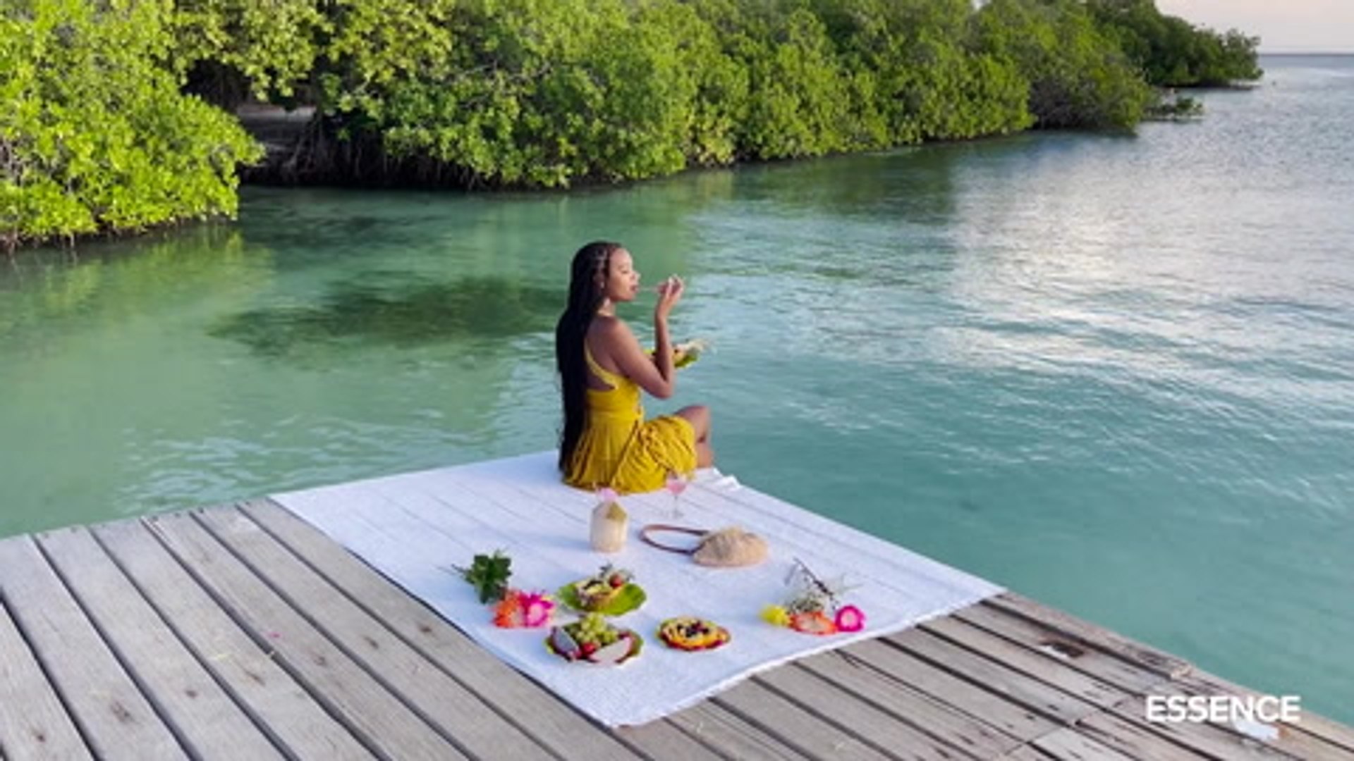 ⁣WATCH |Try These Beauty & Wellness  Travel Hacks!