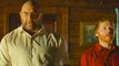 Knock At The Cabin - Official Trailer - Dave Bautista, Rupert Grint, Shyamalan vost