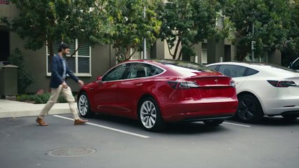 "Clone" do Tesla Model 3 é vendido na China por quase a metade do preço