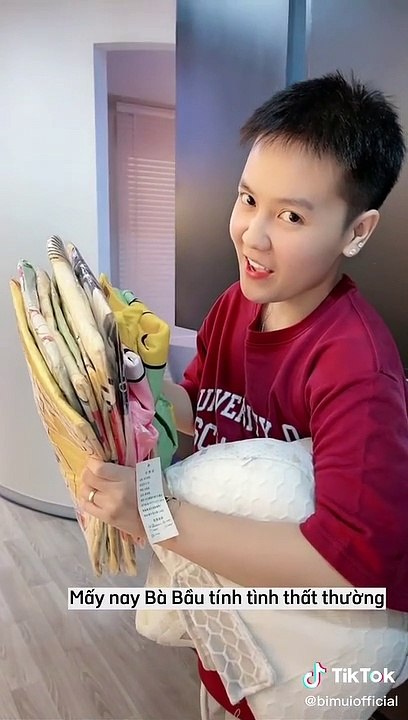Múi Xù tăng 8kg sau 4 tháng mang thai, được chồng tặng quà ý nghĩa