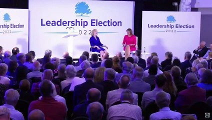 Hear Macron's reaction to being linked to Trump's Mar-a-Lago documents