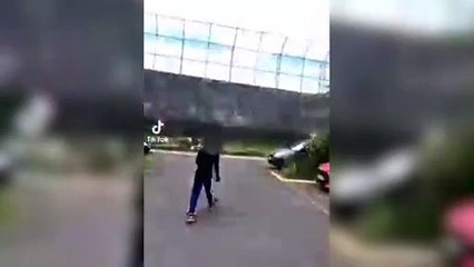 Saint-Pierre : Récemment sorti de prison, il balance des colis au-dessus de la clôture