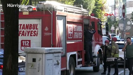 Avcılar'da klozete düşen yavru kedi kurtarıldı