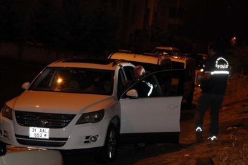 ARACINDA BAŞINDAN VURULMUŞ HALDE BULUNAN NUR, TEDAVİYE ALINDI