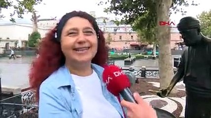 Eminönü'nde simitçi heykeli'ndeki simitleri çaldılar