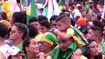 Bolsonaro critica comunismo em comício em Manaus