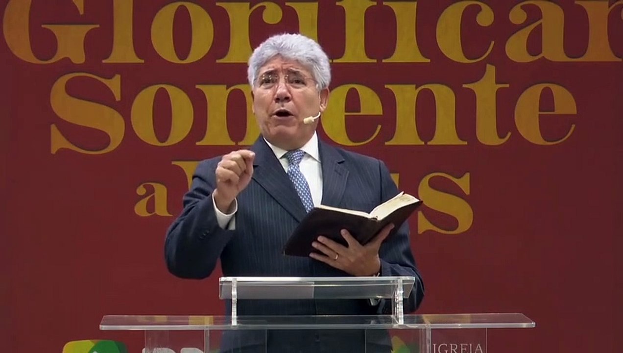Pastor detona líderes religiosos ricos, que ostentam luxo