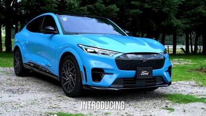 El nuevo y recargado Ford Mustang Mach-E llegó a revolucionar la movilidad eléctrica. Un vehículo poderoso, responsivo e imponente que te cautivará por completo.