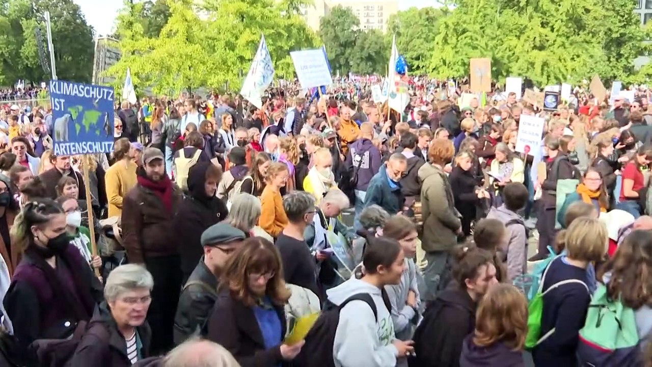 Klimastreik in Berlin: Wir müssen unsere Lebensweise 'drastisch ändern'
