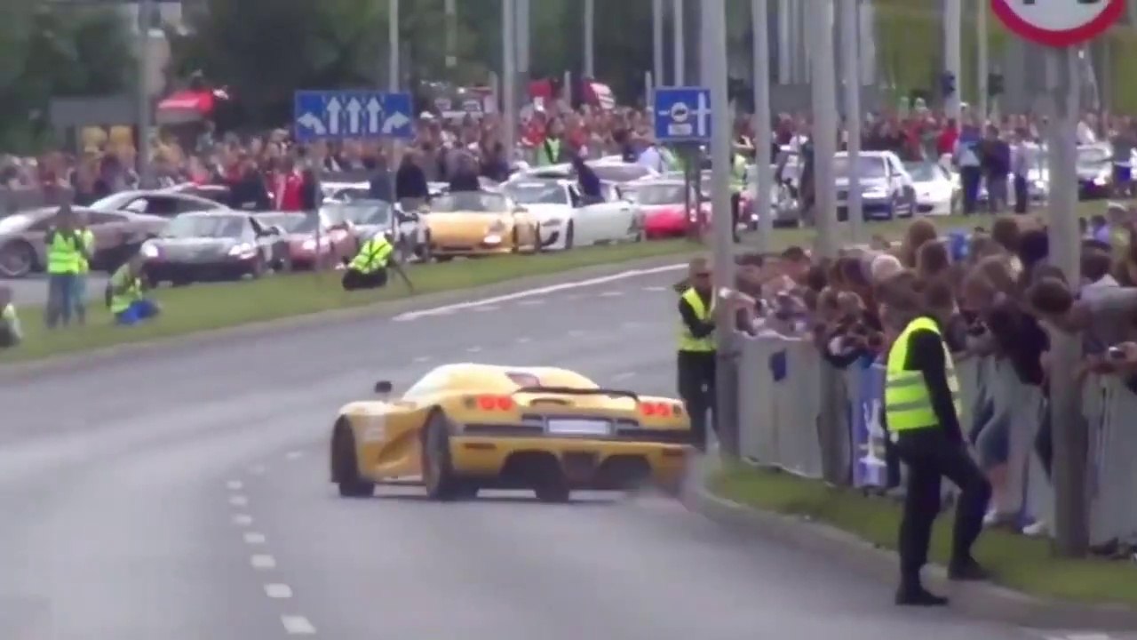 Idiots In Cars #15 Car Crashes , Road Rage, Karma and Expensive Fails !! यह पागल और नशे में धुत ड्राइवर दूसरों को नुकसान पहुँचाता है, दर्ज की गई दुर्घटना I This crazy and drunk driver harms others, recorded crash