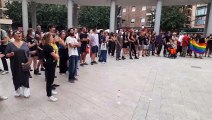 Más de un centenar de personas se manifiestan por la asistencia de la Macarena Olona a una charla en la Universidad de Murcia