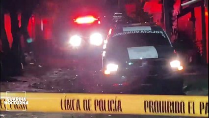 Desde un vehículo en movimiento arrojaron un cadáver maniatado en Zapopan