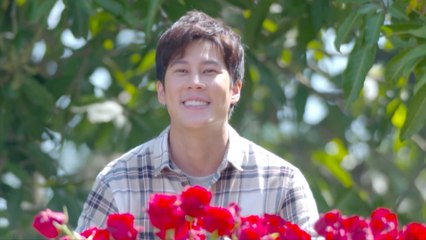 เขามาพร้อมกับ...กุหลาบ เร็ว ๆ นี้