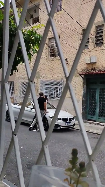 Novela 'Travessia': Jade Picon e Chay Suede gravaram cenas em uma rua do Rio de Janeiro