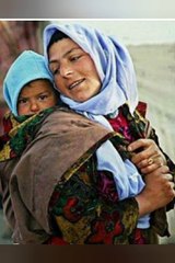 قال الزوج لزوجته اتركي امي في الصحراء كي تاكلها الذئاب