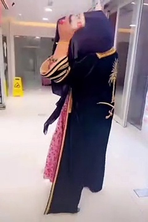 أحلام تعبر عن حبها للشعب السعودي بطريقتها الخاصة