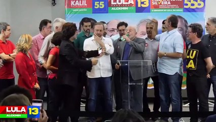 Lula conversa com a imprensa em Ipatinga (MG)