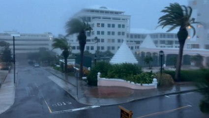 Outer bands of Fiona send strong winds and rain across Bermuda