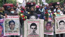 Miles marchan en México a ocho años de la desaparición de 43 estudiantes