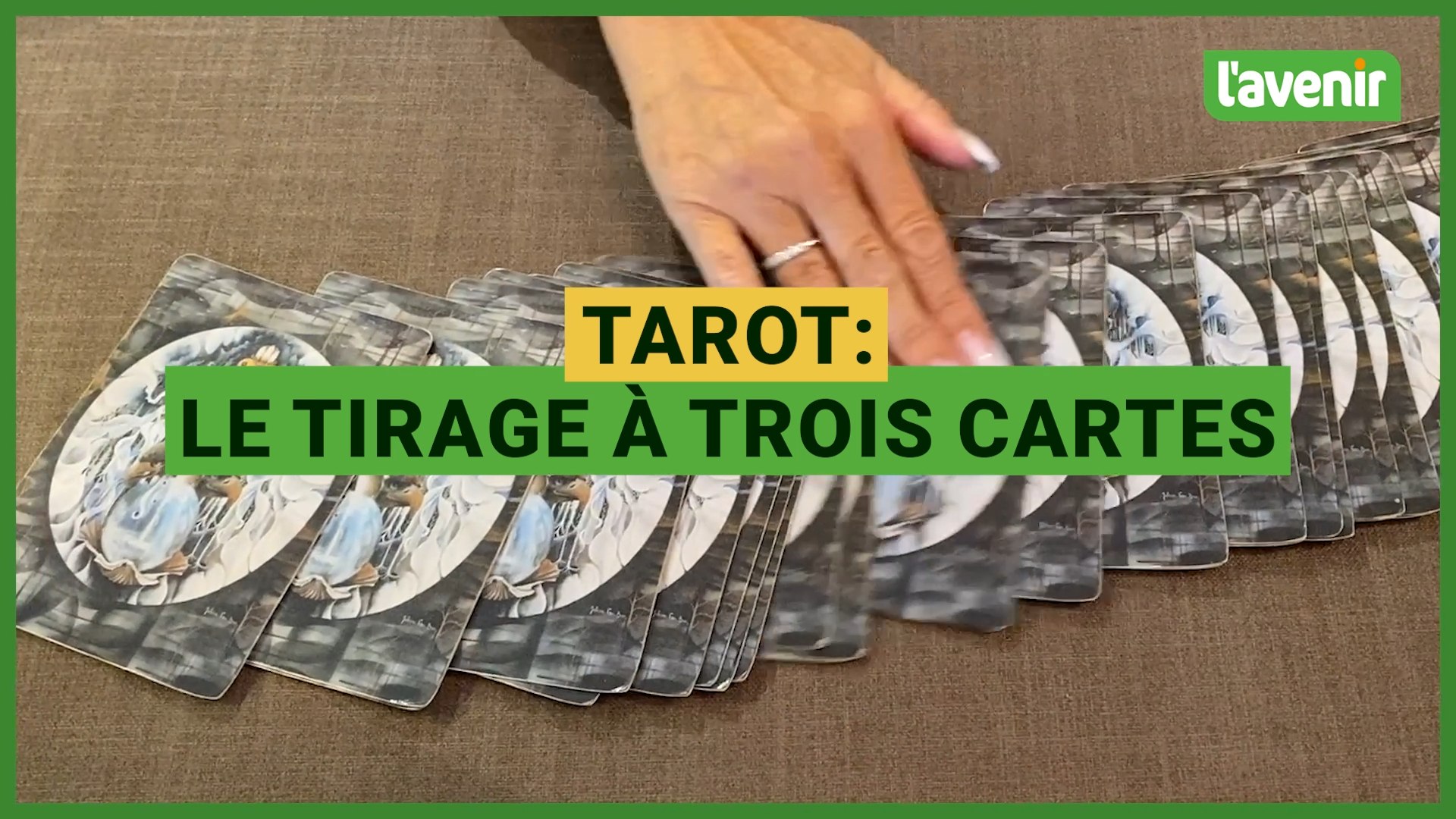 Tarot: le tirage à trois cartes avec Esméralda Bernard - Vidéo Dailymotion