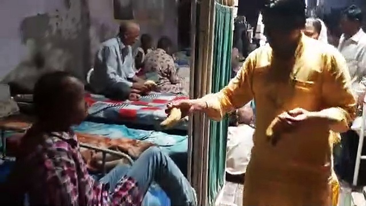 Ramesh Matiala -distribute clothes, milk, fruits and grains in DAVO old age home and orphanage located in Dwarka.