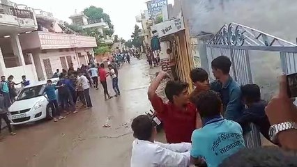 live video: छात्रों के दो गुटों में खूनी संर्घष, वीडियो वायरल