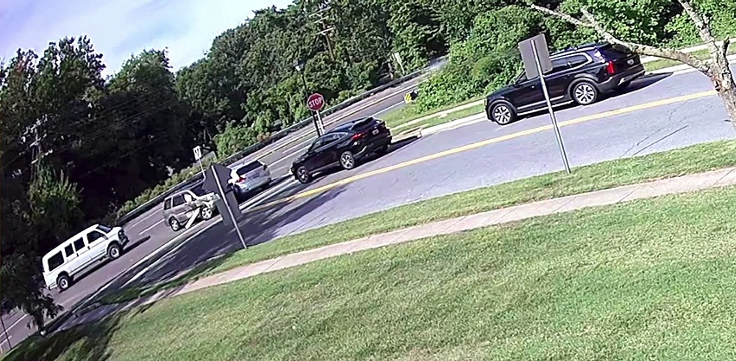 Left Turning Car Gets T-Boned