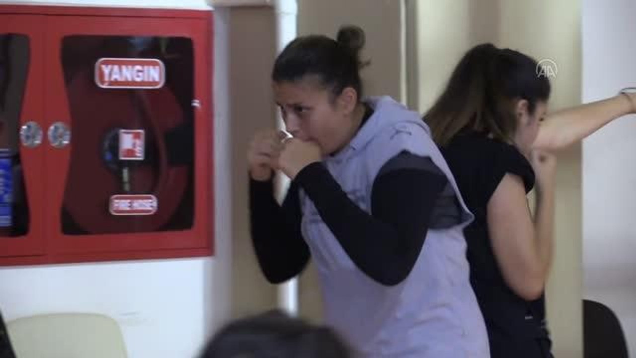 Kadın Boks Milli Takımı'na seçilen Eda Yenilmez, Avrupa Şampiyonası öncesi iddialı