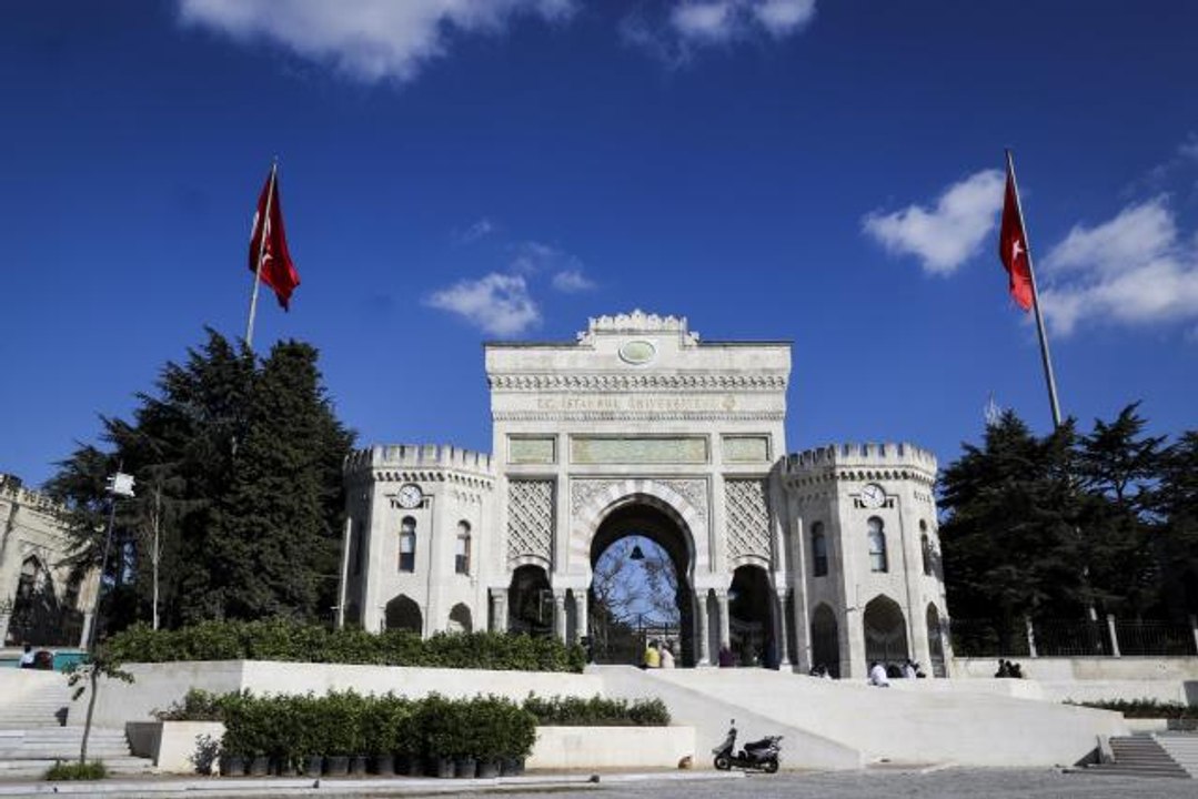 İstanbul'da KPSS Lisans Alan Bilgisi birinci oturumu başladı