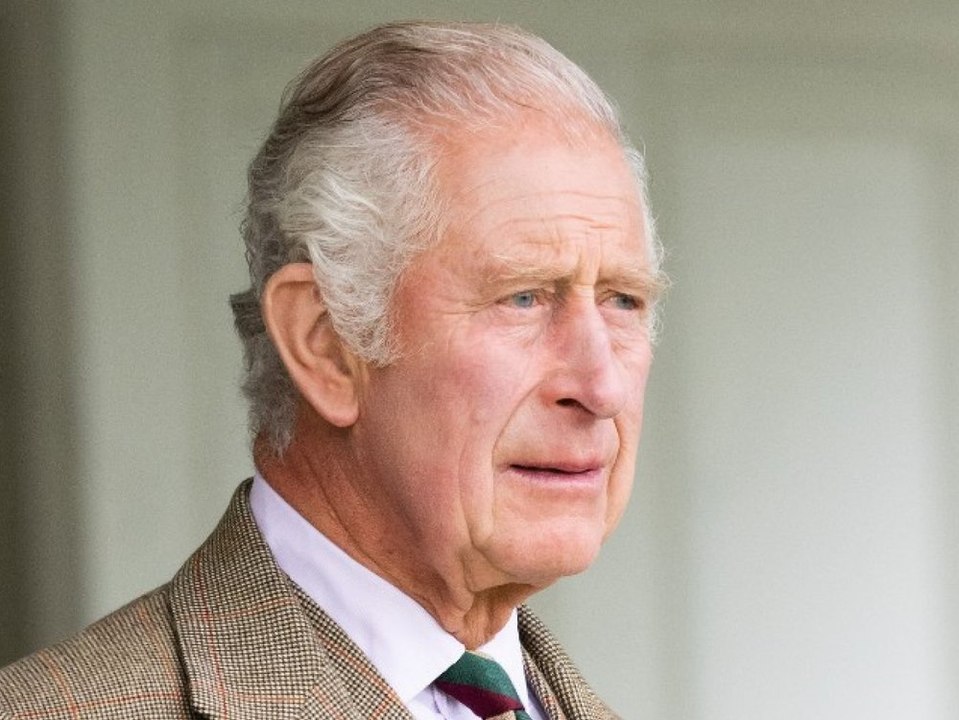 Erstes Bild zeigt König Charles III. mit wichtiger 'Red Box'