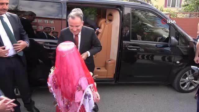 Bozdağ, Türk milleti Türkiye'nin geleceğini sen de nasıl görsün. Sana nasıl umut bağlasın