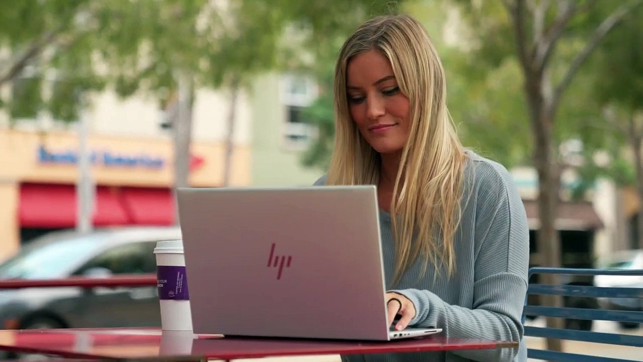 On the go productivity with HP EliteBook 845 G9!