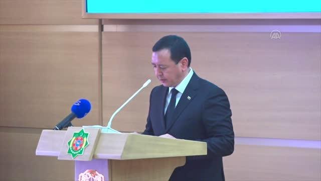 Türkmenistan'da daimi ikamet eden yabancı uyruklulara Türkmenistan pasaportu verildi