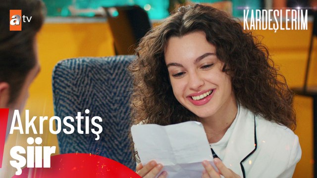 Doruk'un tüm gece özenerek yazdığı şiiri Asiye okuyunca kahkaha atıyor! - Kardeşlerim 60. Bölüm