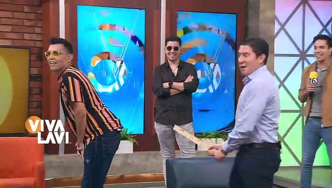 ¡Fuerte tablazo! César Lozano Jr se desquita con Ángel Castro