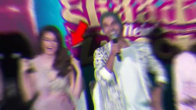 Kriti Kharbanda Red Carpet Gorgeous Look Bollywood Actress Kriti Kharbanda Movies Latest News