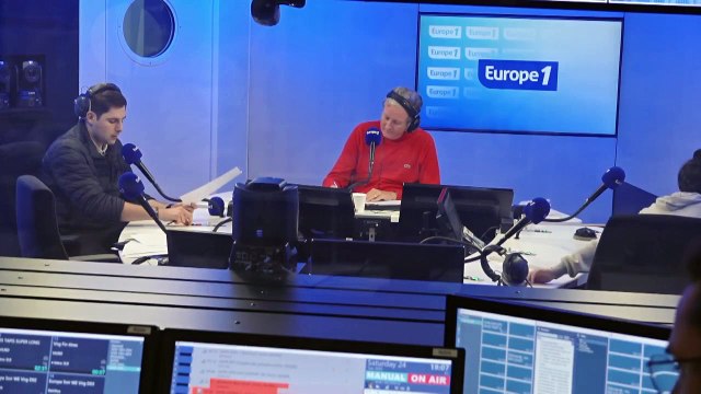 «Mon cœur est avec eux» : à Paris, 250 personnes ont manifesté pour soutenir l'Iran