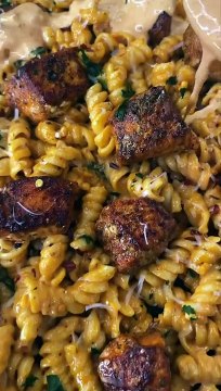 Tomato Basil Salmon Pasta - Everyday Cooking Recipes #EverydayCookingRecipes