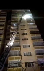 ANKARA'DA 15 KATLI APARTMANIN 13'ÜNCÜ KATINDA YANGIN: 1 ÖLÜ