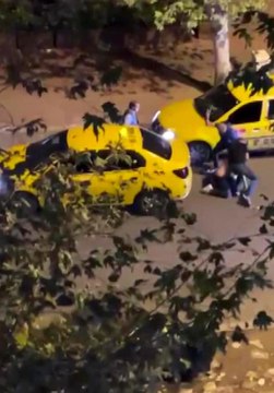 Yer: Adana! Öfkeli taksiciler, elektrikli bisiklete binen genci öldüresiye dövdü