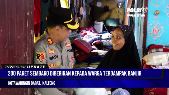 Polres Kotawaringin Barat Dan Pwi Salurkan Ratusan Bansos Kepada Warga Terdampak Banjir